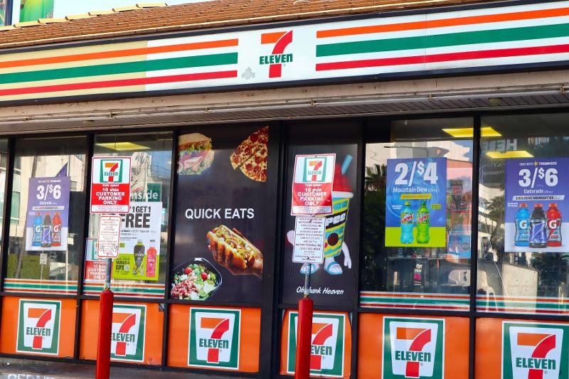 7-Eleven exterior